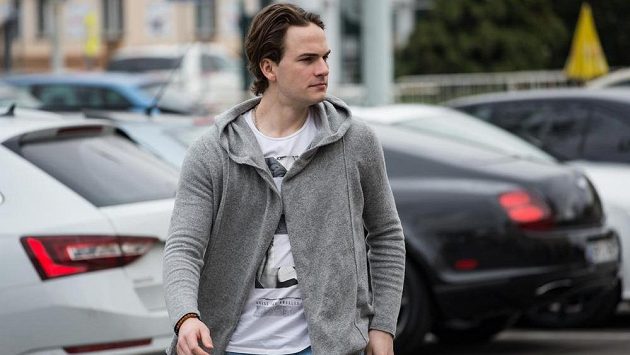 Obránce Petr Zámorský. Obránce Petr Zámorský.
