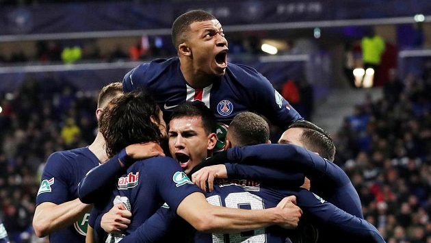 Fotbalisté Paris St. Germain budou hrát odvetu s Dortmundem bez fanoušků. Fotbalisté Paris St. Germain budou hrát odvetu s Dortmundem bez fanoušků.