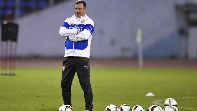 Kouč Pavel Vrba před zápasem s Islandem. Kouč Pavel Vrba před zápasem s Islandem.