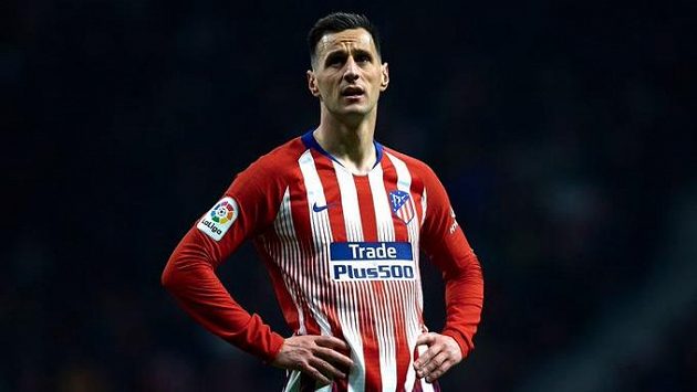 Chorvatský útočník Nikola Kalinič podepsal dvouletou smlouvu v Hellasu Verona. Chorvatský útočník Nikola Kalinič podepsal dvouletou smlouvu v Hellasu Verona.