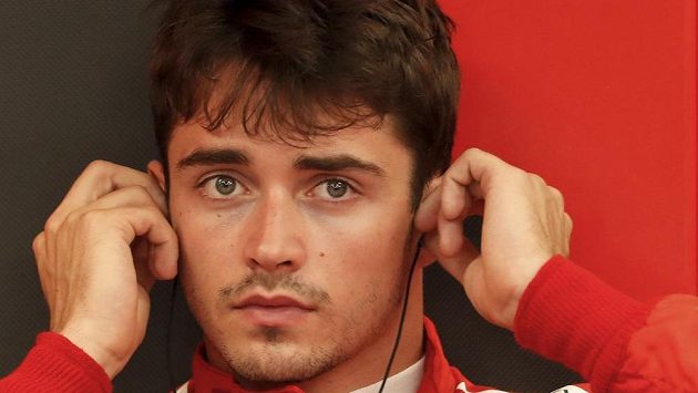 Charles Leclerc v Singapuru. Charles Leclerc v Singapuru.