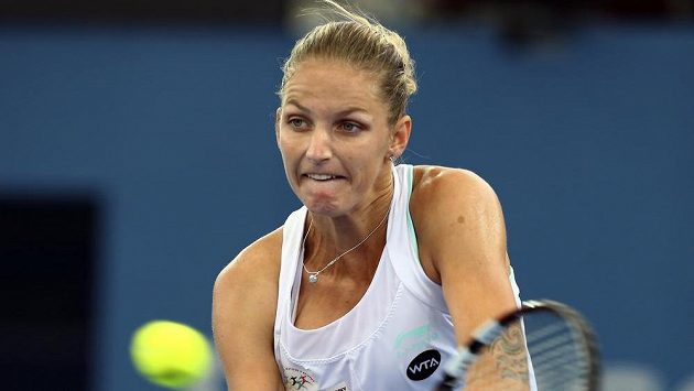 Česká tenistka Karolína Plíšková v duelu s Ruskou Allou Kudrjavcevovou. Česká tenistka Karolína Plíšková v duelu s Ruskou Allou Kudrjavcevovou.