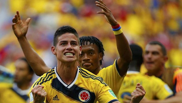 James Rodriguez (vlevo) dal první gól Kolumbie proti Pobřeží slonoviny a mohl jásat s Juanem Cuadradem. James Rodriguez (vlevo) dal první gól Kolumbie proti Pobřeží slonoviny a mohl jásat s Juanem Cuadradem.