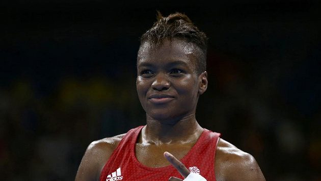 Britská boxerka Nicola Adamsová Britská boxerka Nicola Adamsová