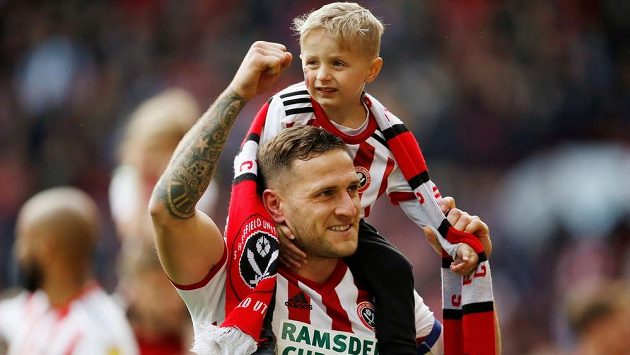Fotbalista Sheffieldu United Billy Sharp se raduje po výhře proti Ipswichi. Fotbalista Sheffieldu United Billy Sharp se raduje po výhře proti Ipswichi.