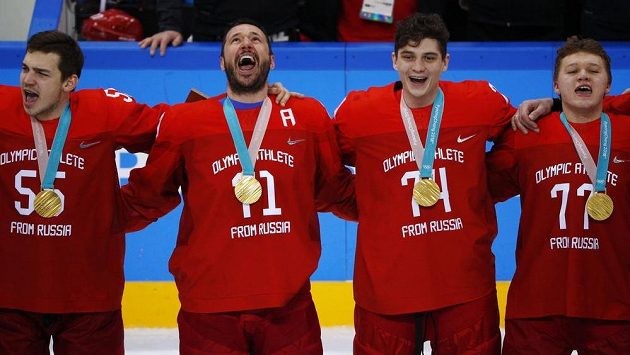 Zapěli si z plných plic... Zleva Bogdan Kiselevič, Ilja Kovalčuk, Nikolaj Prochorkin a Kirill Kaprizov. Zapěli si z plných plic... Zleva Bogdan Kiselevič, Ilja Kovalčuk, Nikolaj Prochorkin a Kirill Kaprizov.