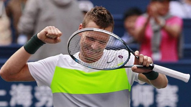 Tomáš Berdych se raduje z vítězství nad Jo-Wilfriedem Tsongou. Tomáš Berdych se raduje z vítězství nad Jo-Wilfriedem Tsongou.