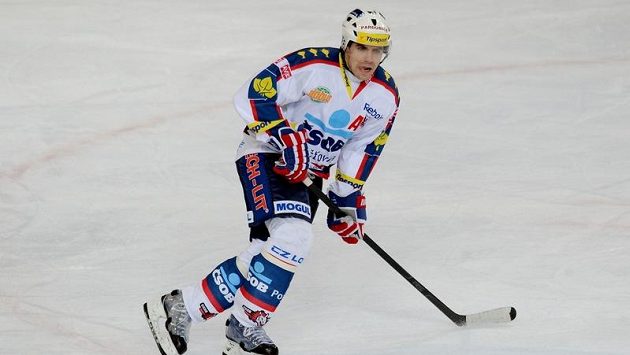 Tomáš Rolinek ještě v dresu Pardubic. Tomáš Rolinek ještě v dresu Pardubic.