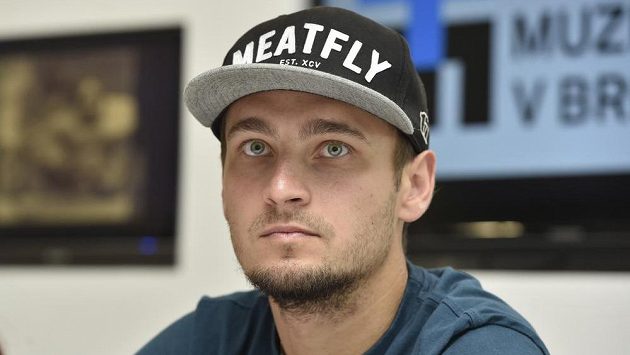 Karel Abraham na tiskové konferenci před Velkou cenou České republiky silničních motocyklů. Karel Abraham na tiskové konferenci před Velkou cenou České republiky silničních motocyklů.