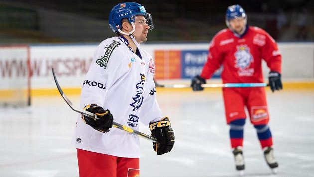 Radek Koblížek během tréninku hokejové reprezentace. Radek Koblížek během tréninku hokejové reprezentace.