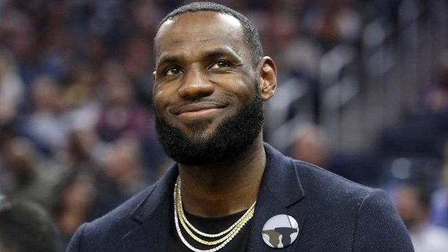 Nucenou pauzu teď v NBA má i slavný LeBron James. Nucenou pauzu teď v NBA má i slavný LeBron James.