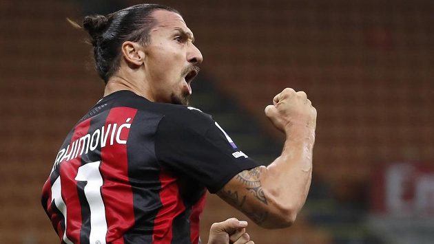Gólová radost snajpra AC Milán Zlatana Ibrahimovice. Gólová radost snajpra AC Milán Zlatana Ibrahimovice.