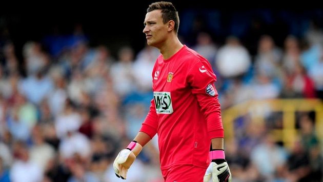 Marek Štěch v dresu druholigového Yeovilu. Marek Štěch v dresu druholigového Yeovilu.