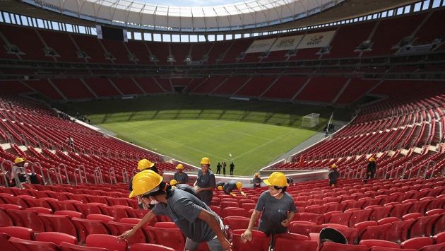 Fotbalový stadión. Ilustrační foto. Fotbalový stadión. Ilustrační foto.