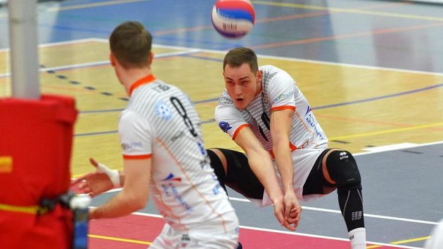 Zleva Trent O'Dea a Marek Zmrhal, oba z Karlovarska. Zleva Trent O'Dea a Marek Zmrhal, oba z Karlovarska.