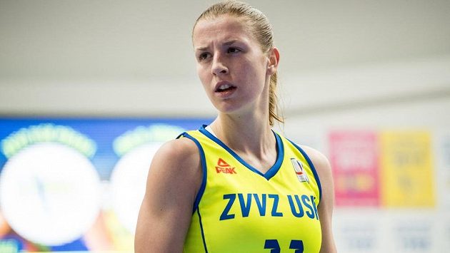 Basketbalistka Kateřina Elhotová na archivním snímku Basketbalistka Kateřina Elhotová na archivním snímku
