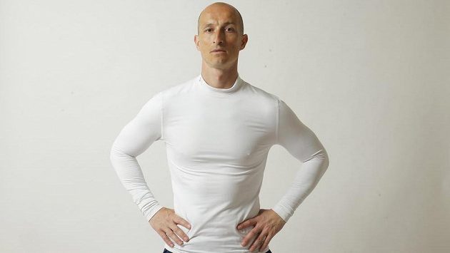 Sportovní funkční triko Under Armour, které je vhodné pro chladnější počasí. Sportovní funkční triko Under Armour, které je vhodné pro chladnější počasí.