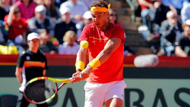 Rafael Nadal se vrátil na kurty při Davis Cupu. Rafael Nadal se vrátil na kurty při Davis Cupu.