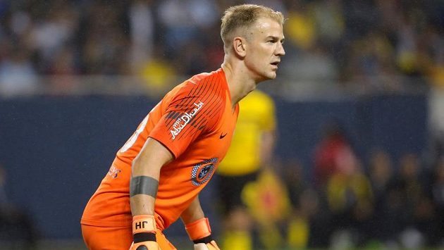 Bývalá jednička anglické reprezentace Joe Hart se stěhuje mezi tři tyče týmu Burnley. Bývalá jednička anglické reprezentace Joe Hart se stěhuje mezi tři tyče týmu Burnley.