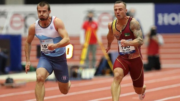 Jan Veleba (vpravo) v souboji se Zdeňkem Stromšíkem ve finále šedesátky na mistrovství republiky v Ostravě. Jan Veleba (vpravo) v souboji se Zdeňkem Stromšíkem ve finále šedesátky na mistrovství republiky v Ostravě.