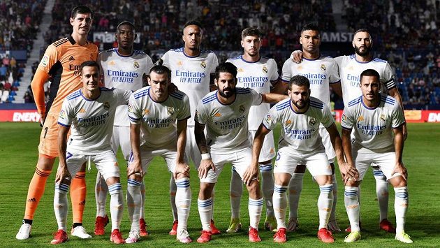Fotbalisté Realu Madrid před ligovým utkáním proti Levante. Fotbalisté Realu Madrid před ligovým utkáním proti Levante.