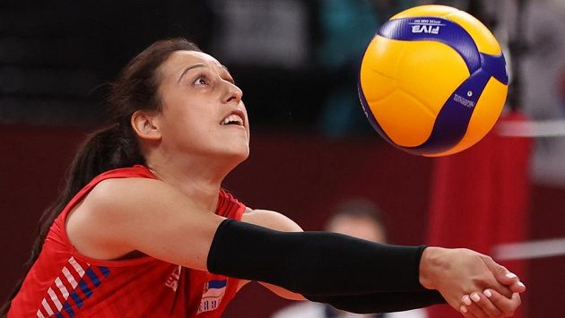 Silvija Popovičová ze Srbska v akci. Silvija Popovičová ze Srbska v akci.