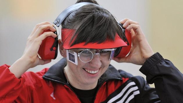 Lenka Marušková má důvod k úsměvu: postoupila do olympijského finále ve střelbě ze vzduchové pistole na 10 metrů Lenka Marušková má důvod k úsměvu: postoupila do olympijského finále ve střelbě ze vzduchové pistole na 10 metrů
