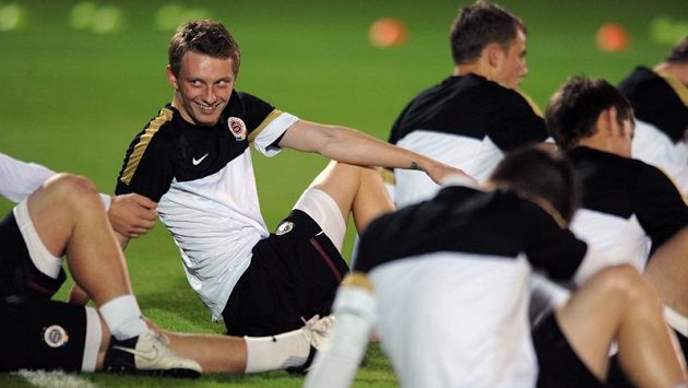 Ladislav Krejčí na tréninku sparťanských fotbalistů v Izraeli. Ladislav Krejčí na tréninku sparťanských fotbalistů v Izraeli.