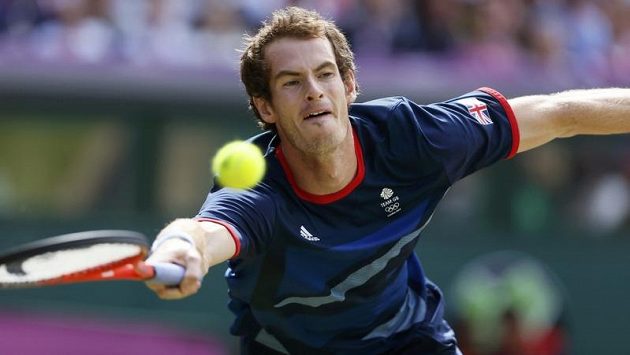 Brit Andy Murray během finále s Rogerem Federerem. Brit Andy Murray během finále s Rogerem Federerem.