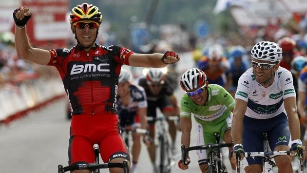 Philippe Gilbert ze stáje BMC Racing se raduje z triumfu na jedné z rovinatých etap Vuelty. Philippe Gilbert ze stáje BMC Racing se raduje z triumfu na jedné z rovinatých etap Vuelty.