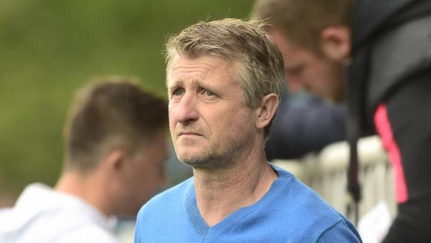 Trenér Sparty Michal Horňák před zápasem v Opavě. Trenér Sparty Michal Horňák před zápasem v Opavě.