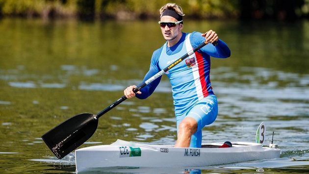 Martin Fuksa během semifinále závodu na 200 metrů. Martin Fuksa během semifinále závodu na 200 metrů.