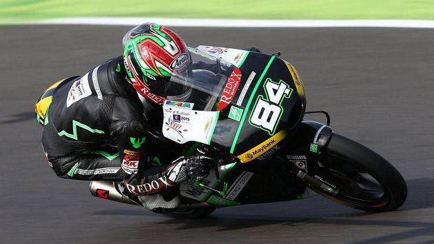 Český závodník Jakub Kornfeil obsadil v Grand Prix Velké Británie druhou příčku v kategorii Moto3. Český závodník Jakub Kornfeil obsadil v Grand Prix Velké Británie druhou příčku v kategorii Moto3.