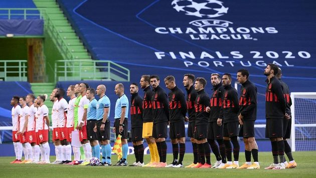 Týmy Lipska a Atlétika Madrid před začátkem čtvrtfinále Ligy mistrů v Lisabonu. Týmy Lipska a Atlétika Madrid před začátkem čtvrtfinále Ligy mistrů v Lisabonu.