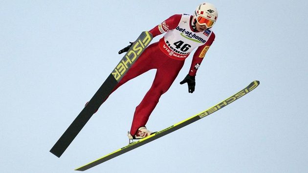 Polský skokan na lyžích Kamil Stoch vyhrál na mistrovství světa ve Val di Fiemme závod na velkém můstku. Polský skokan na lyžích Kamil Stoch vyhrál na mistrovství světa ve Val di Fiemme závod na velkém můstku.