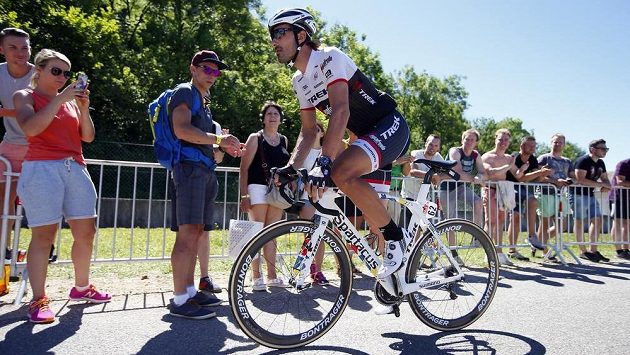Švýcarský cyklista Fabian Cancellara odstoupil z Tour de France. Švýcarský cyklista Fabian Cancellara odstoupil z Tour de France.