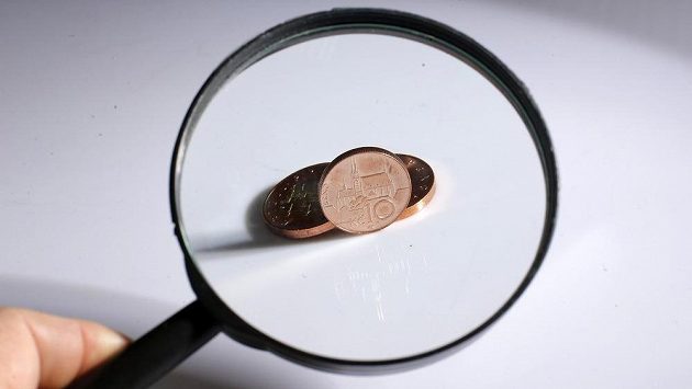 Finance mají ve sportu své místo. Někde jde o milióny, jinde aby lupou pohledal. Finance mají ve sportu své místo. Někde jde o milióny, jinde aby lupou pohledal.