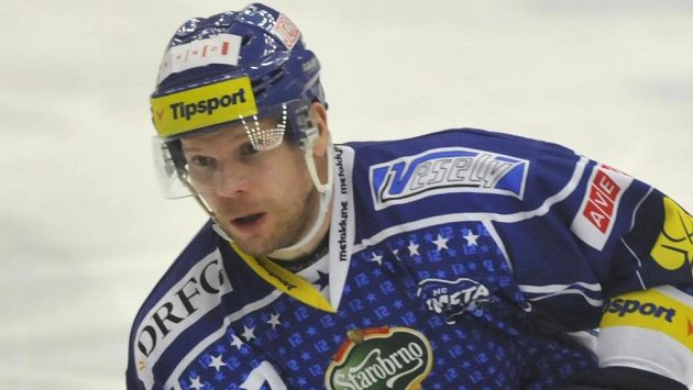 Obránce brněnské Komety František Ptáček. Obránce brněnské Komety František Ptáček.