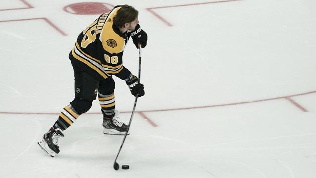 Hokejista David Pastrňák měl ze všech soutěžících na dovednostních soutěžích All Star Game NHL nejpřesnější střelu. Hokejista David Pastrňák měl ze všech soutěžících na dovednostních soutěžích All Star Game NHL nejpřesnější střelu.