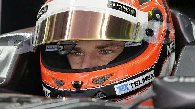 Pilot stáje Sauber Nico Hulkenberg na okruhu v korejském Jongamu. Pilot stáje Sauber Nico Hulkenberg na okruhu v korejském Jongamu.
