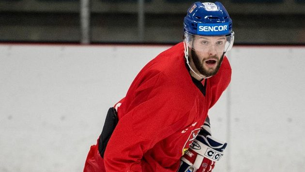 Hokejový forvard Tomáš Vincour během tréninku české reprezentace. Hokejový forvard Tomáš Vincour během tréninku české reprezentace.