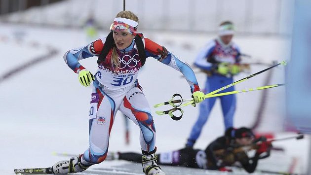 Gabriela Soukalová odjíždí ze střelnice při vytrvalostním závodě v Soči. Gabriela Soukalová odjíždí ze střelnice při vytrvalostním závodě v Soči.