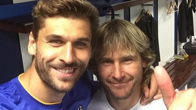 Pavel Nedvěd (vpravo) a Fernando Llorente se radují z postupu Juventusu do finále Ligy mistrů. Pavel Nedvěd (vpravo) a Fernando Llorente se radují z postupu Juventusu do finále Ligy mistrů.