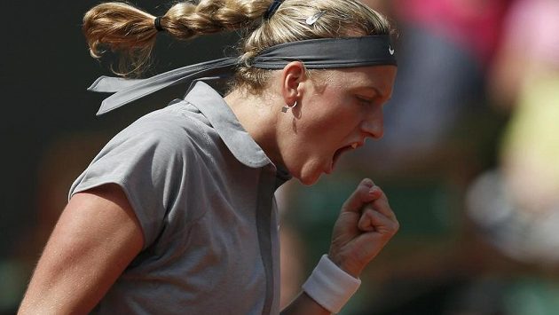 Tenistka Petra Kvitová udolala v Eastbourne krajanku Lucii Šafářovou. Tenistka Petra Kvitová udolala v Eastbourne krajanku Lucii Šafářovou.