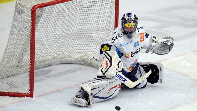 Brankář Vítkovic Roman Málek. Brankář Vítkovic Roman Málek.