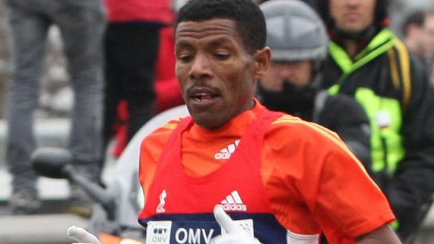 Etiopský vytrvalec Haile Gebrselassie. Etiopský vytrvalec Haile Gebrselassie.
