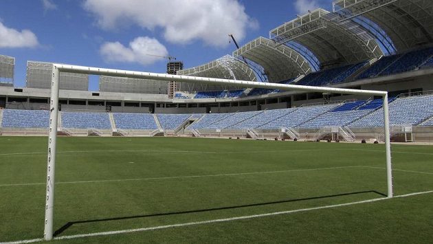 Jeden z nových stadiónů pro fotbalové MS v Brazílii - Arena Das Dunas v Natalu. Jeden z nových stadiónů pro fotbalové MS v Brazílii - Arena Das Dunas v Natalu.
