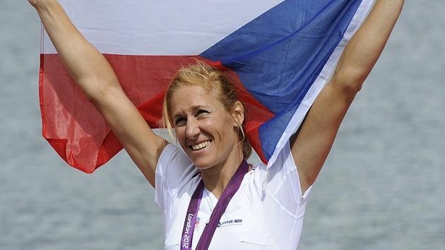 Zlatá radost skifařky Miroslavy Knapkové. Zlatá radost skifařky Miroslavy Knapkové.
