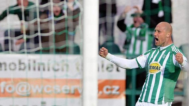 Ivan Lietava z Bohemians 1905 se raduje z gólu proti Liberci. Ivan Lietava z Bohemians 1905 se raduje z gólu proti Liberci.