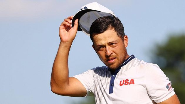 Olympijský turnaj v golfu vede i po třetím kole Američan Xander Schauffele Olympijský turnaj v golfu vede i po třetím kole Američan Xander Schauffele